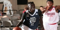 Wenyen Gabriel commits to Kentucky.