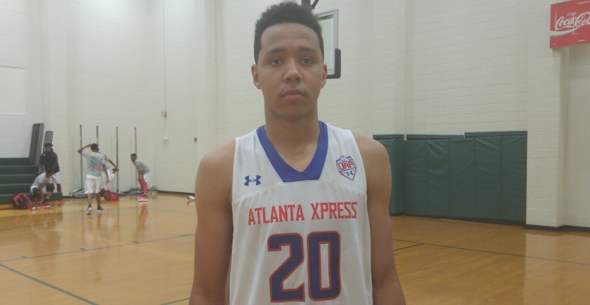 Isaiah Kelly stands out as the star of the day at day one of #Gibbons. 