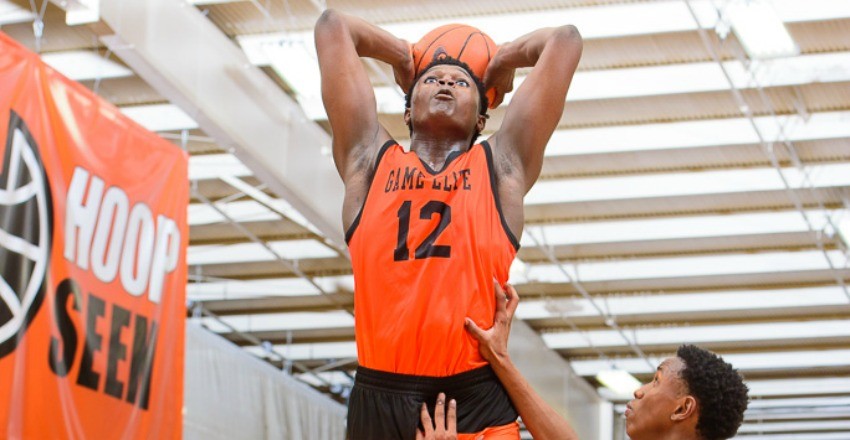 Zion Williamson stands out from day one at adidas Nations with his utter domination en route to 21 points on the scoreboard. 