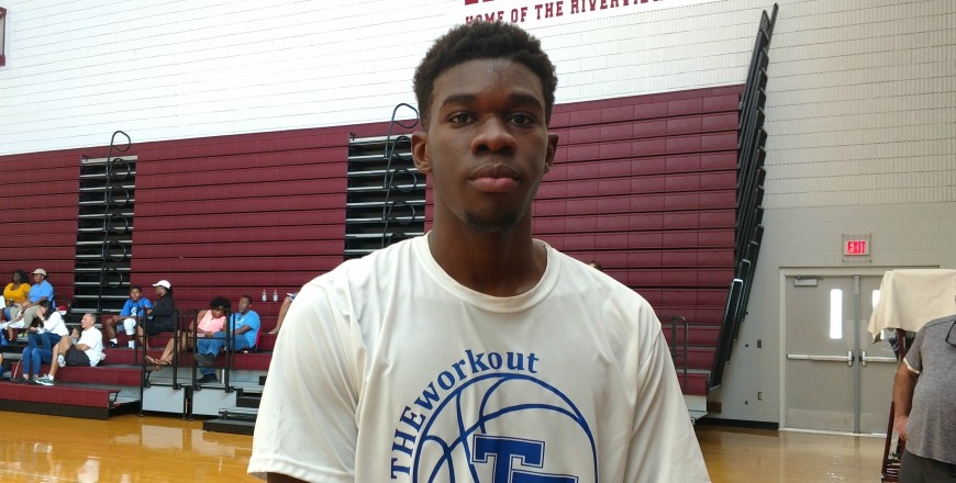 Darius Days and Jeremiah Saunders among the top standouts from the upperclassmen ranks during The Workout.