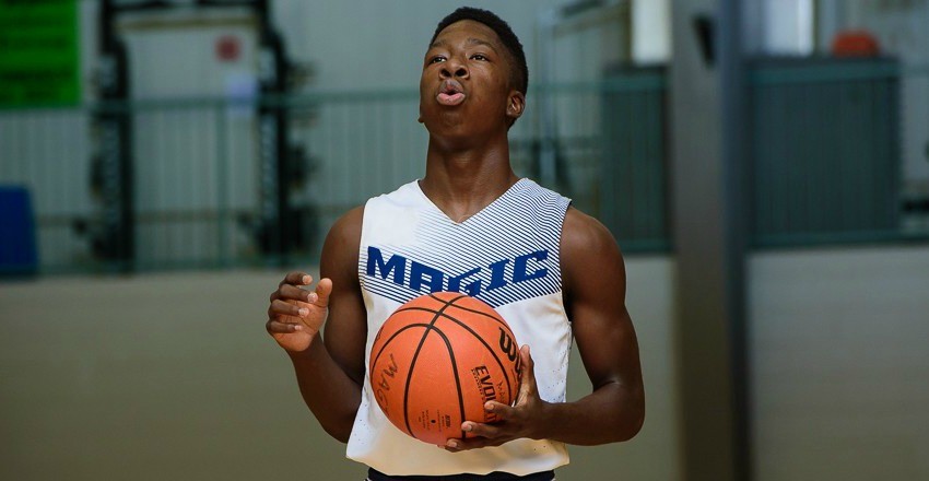 WKU, VCU, and Wyoming lead the way with some of the top classes from the non-power conference rung during entering the early signing period.