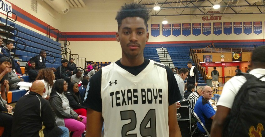 Jacobi Gordon leads the way as the standout performer from the first day at the Tarkanian Classic.