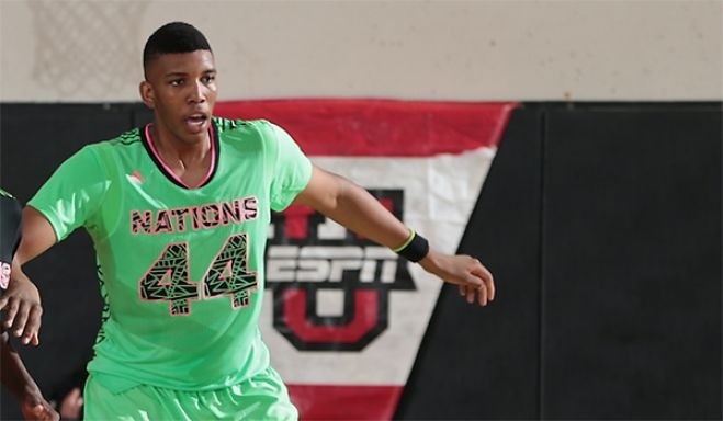 Tony Bradley commits to UNC.