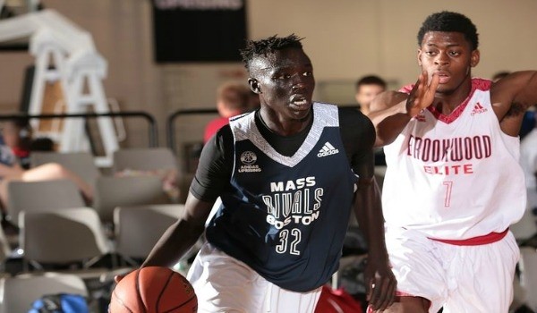 Wenyen Gabriel commits to Kentucky.