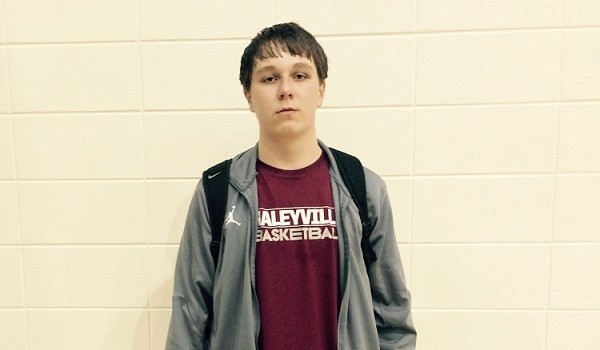 2018 Haleyville (AL) big man Logan Dye was virtually an unknown prospect last week. Now he will visit Alabama and UAB this weekend.